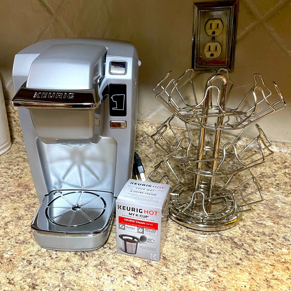 Keurig K10 Mini Coffee Maker with Accessories